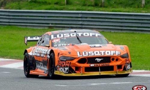 Mauricio Lambiris se quedó con la pole position del TC, en Rosario